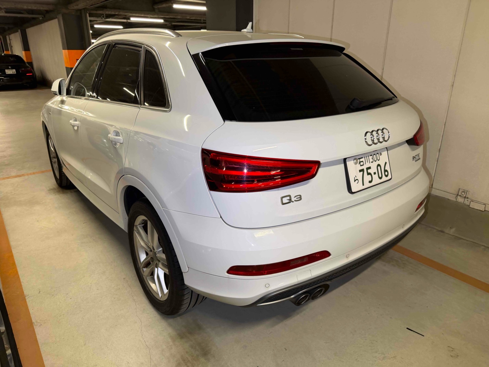 2014 AUDI Q3 4WD 4 auction-graded Japanese used car for sale export to United Kingdom 