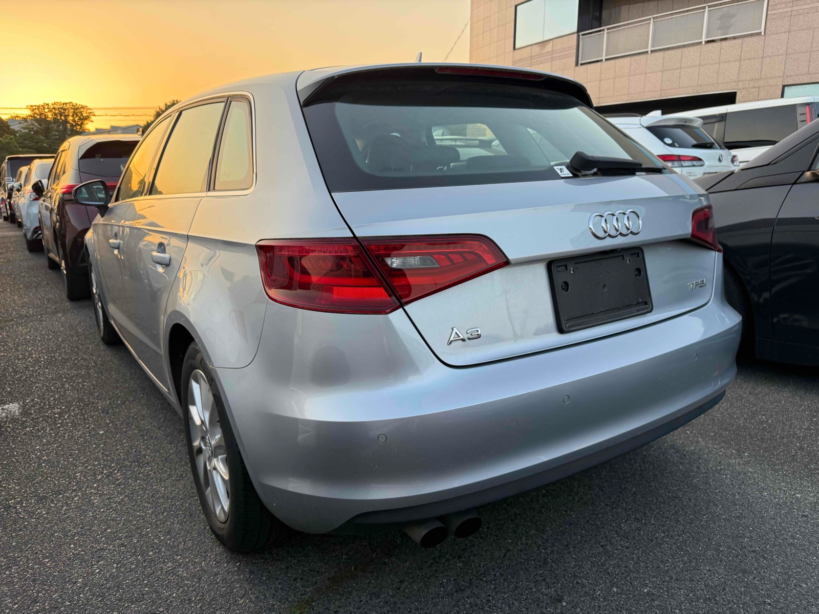 2014 AUDI A3 4 auction-graded Japanese used car for sale export to United Kingdom 