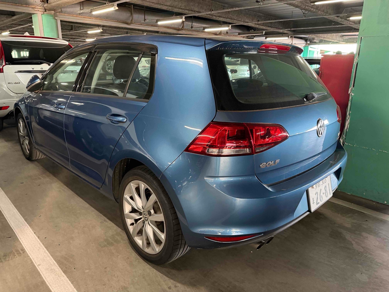 2013 VOLKSWAGEN GOLF 4 auction-graded Japanese used car for sale export to United Kingdom 