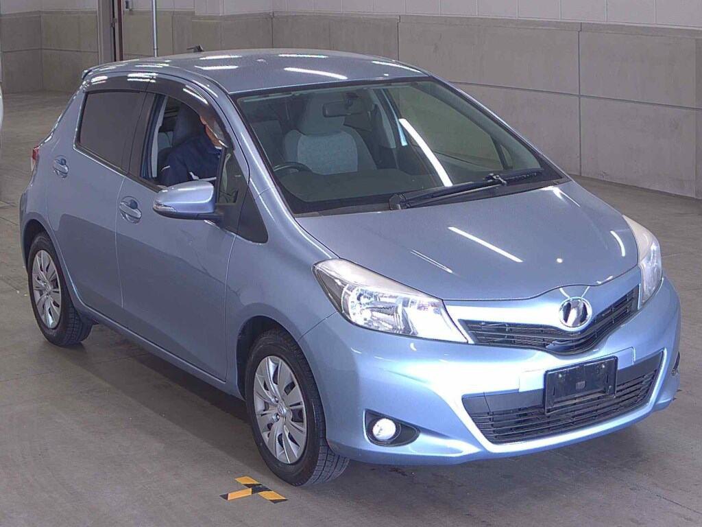 2013 TOYOTA VITZ 3.5 auction-graded Japanese used car for sale export to United Kingdom 
