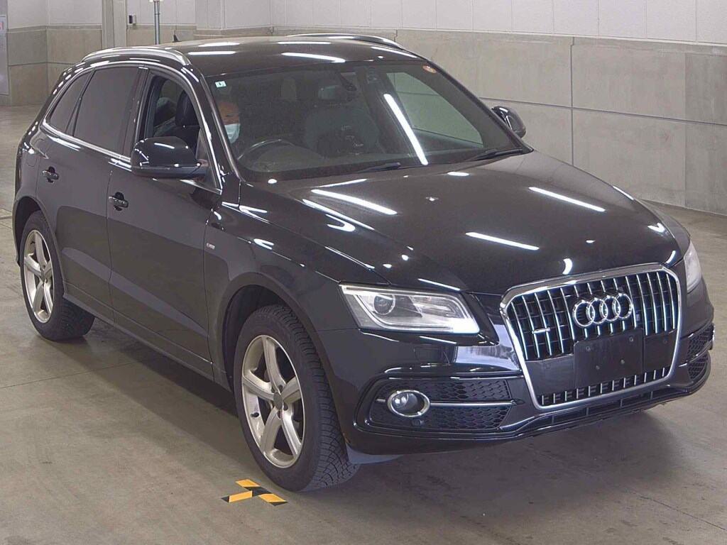 2014 AUDI Q5 4 auction-graded Japanese used car for sale export to United Kingdom 