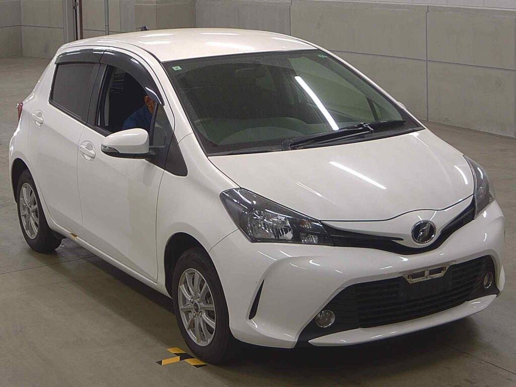 2015 TOYOTA VITZ 3.5 auction-graded Japanese used car for sale export to United Kingdom 