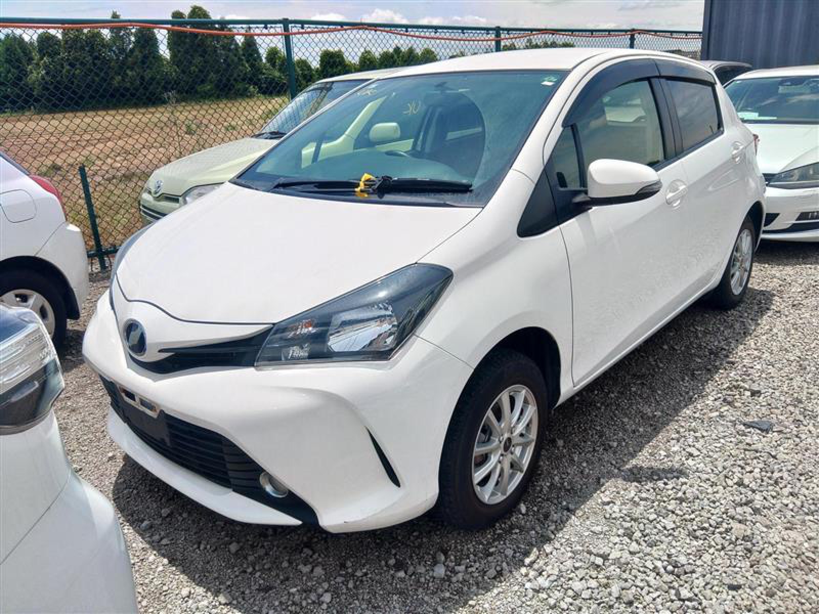 2015 TOYOTA VITZ 3.5 auction-graded Japanese used car for sale export to United Kingdom 