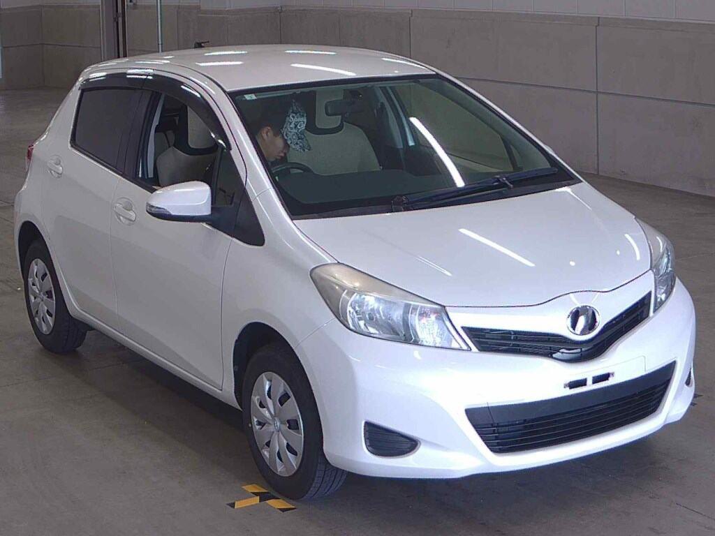 2013 TOYOTA VITZ 3.5 auction-graded Japanese used car for sale export to United Kingdom 