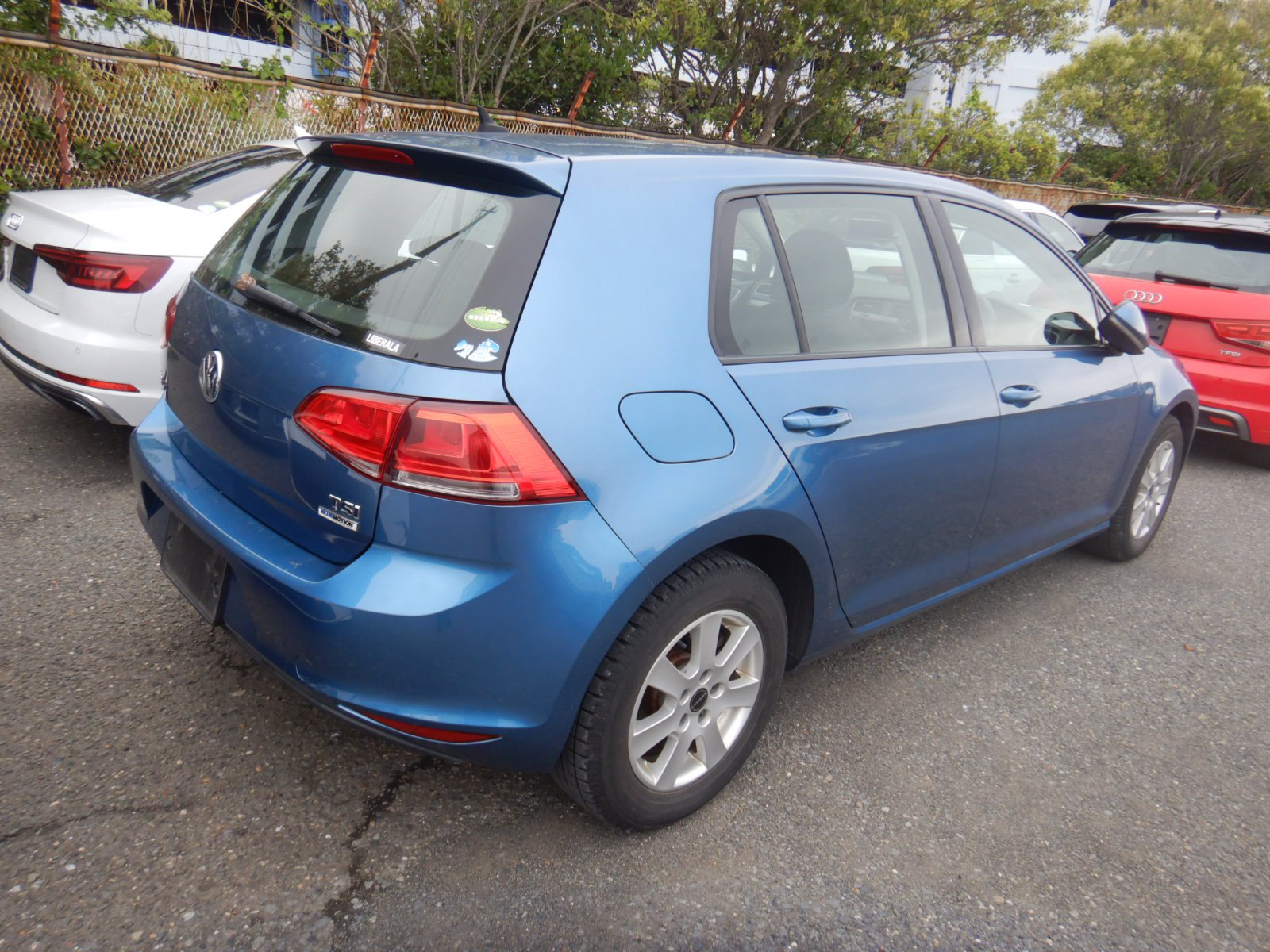 2015 VOLKSWAGEN GOLF 4 auction-graded Japanese used car for sale export to United Kingdom 