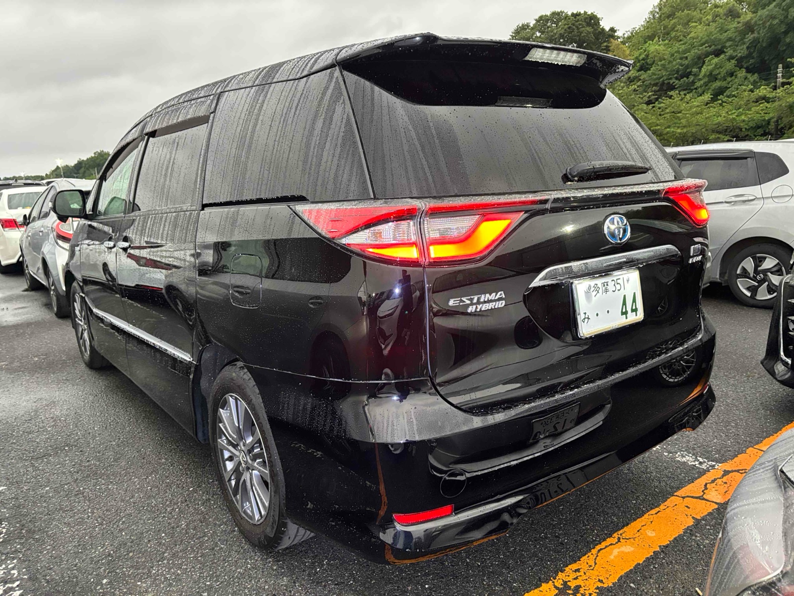 2018 TOYOTA ESTIMA 4 auction-graded Japanese used car for sale export to United Kingdom 