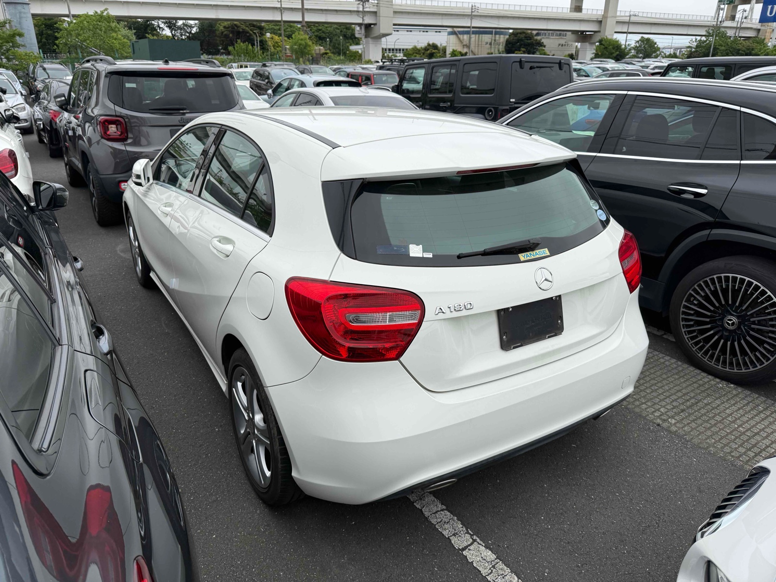 2015 MERCEDES BENZ A CLASS 4 auction-graded Japanese used car for sale export to United Kingdom 