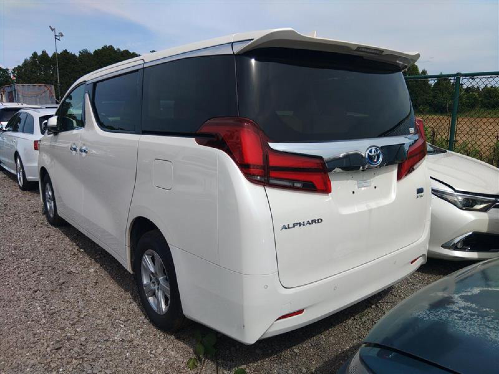 2022 TOYOTA ALPHARD 3.5 auction-graded Japanese used car for sale export to United Kingdom 
