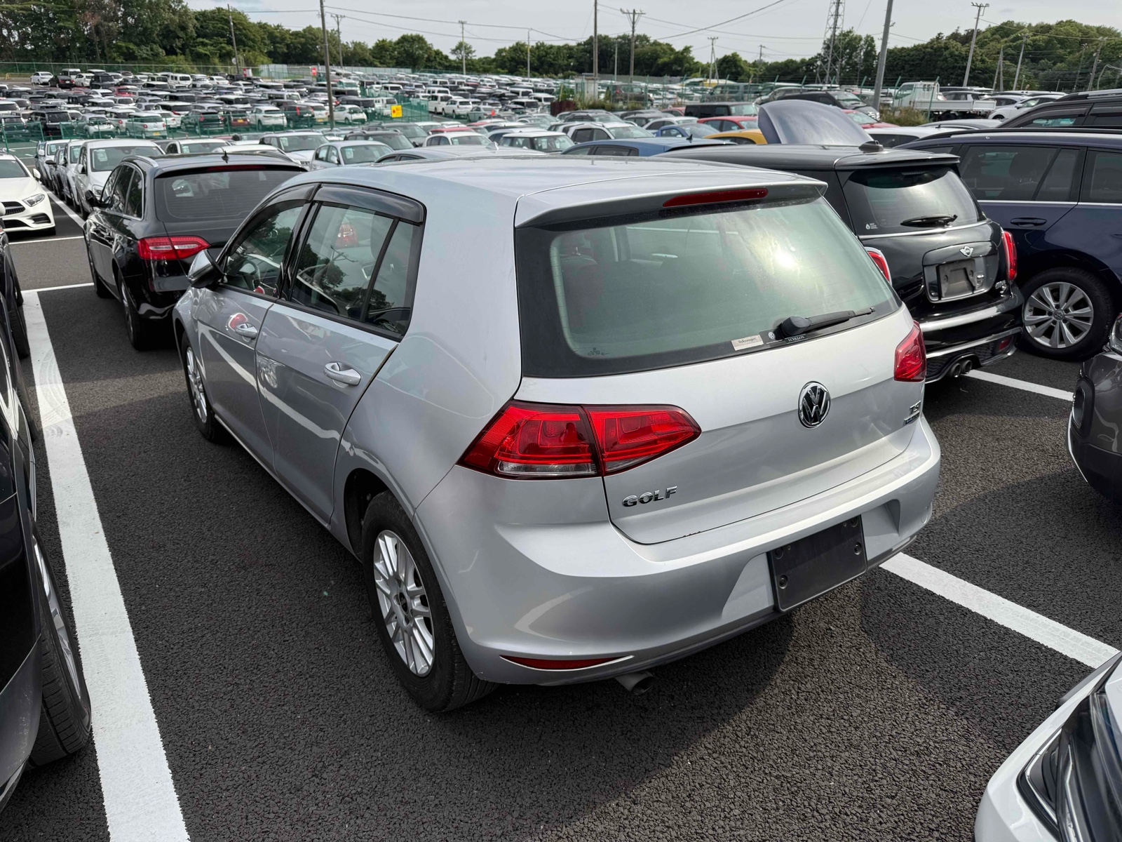 2014 VOLKSWAGEN GOLF 4 auction-graded Japanese used car for sale export to United Kingdom 