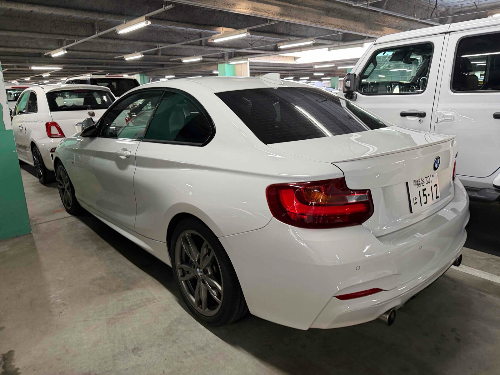 2014 BMW 2 SERIES 4 auction-graded Japanese used car for sale export to United Kingdom 