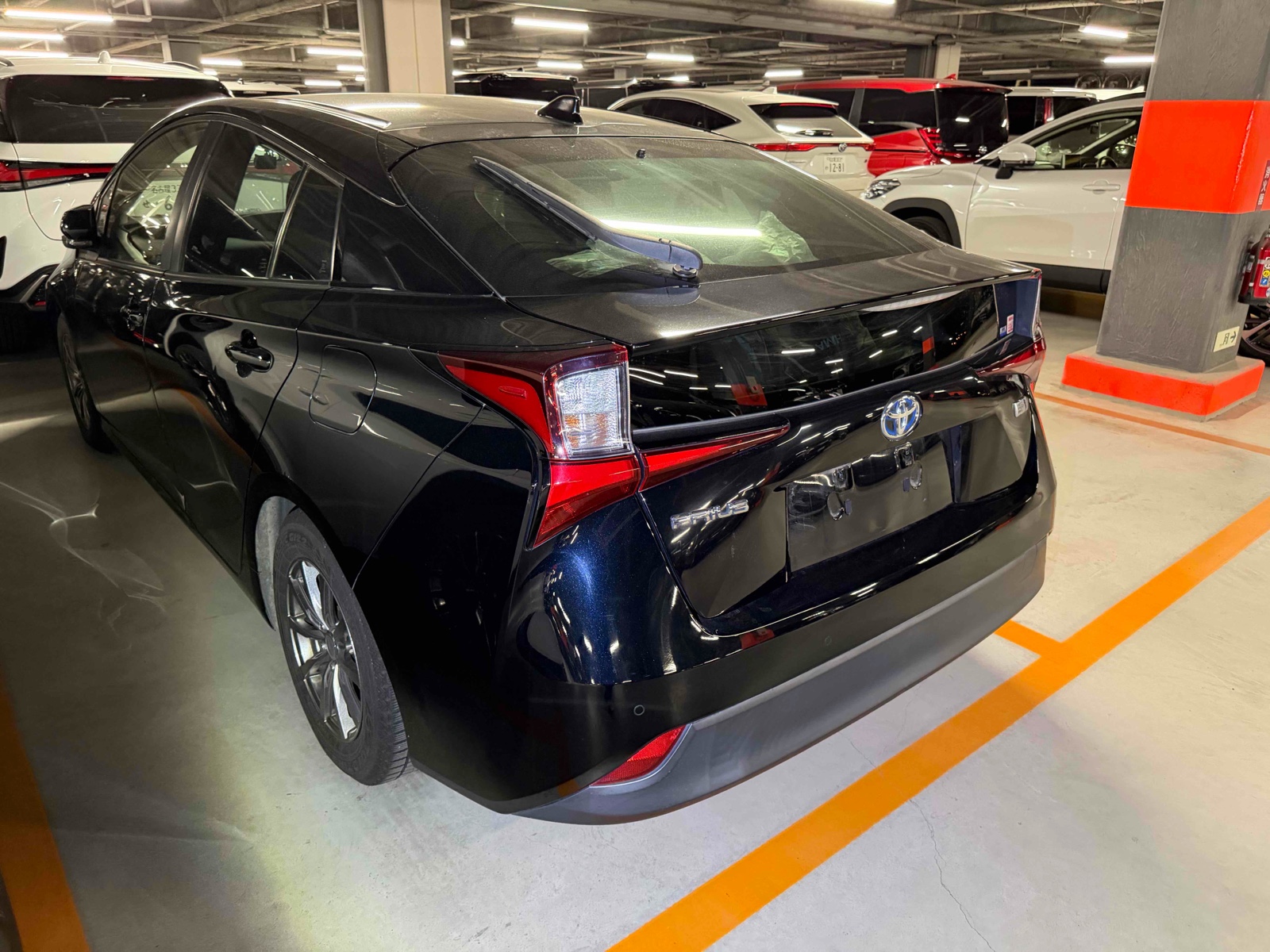 2021 TOYOTA PRIUS 3.5 auction-graded Japanese used car for sale export to United Kingdom 