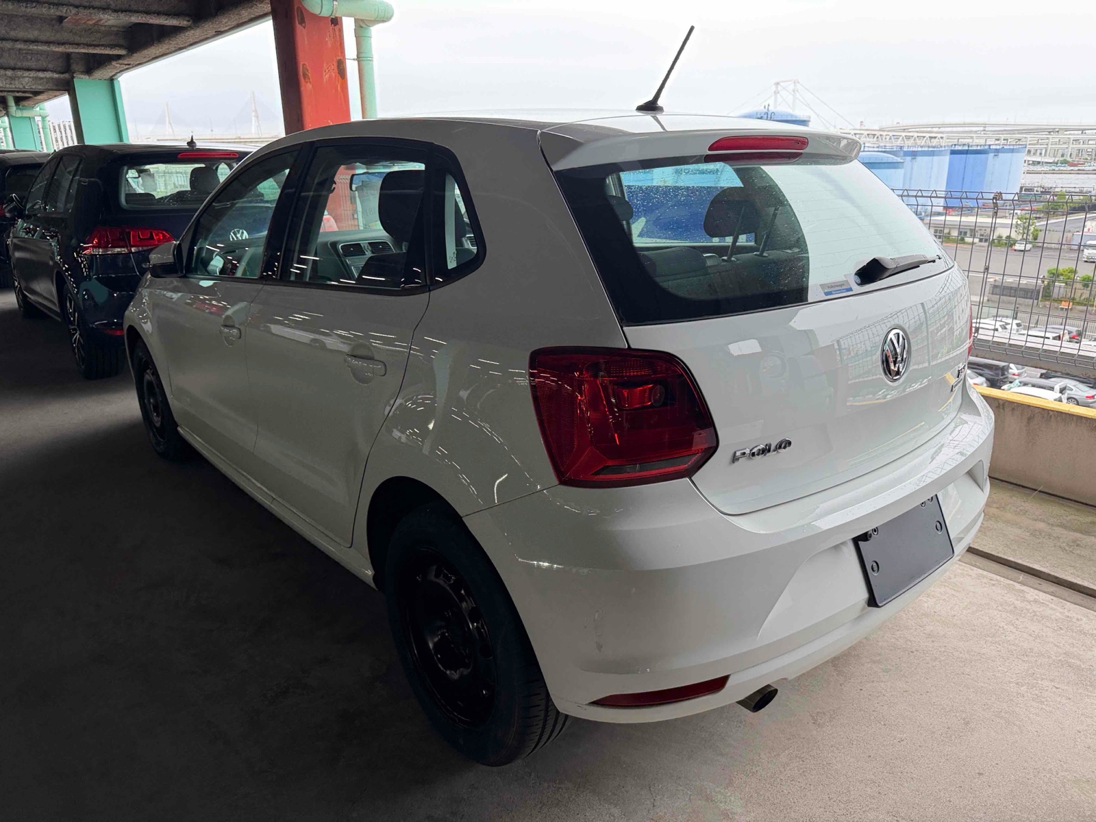 2017 VOLKSWAGEN POLO 4 auction-graded Japanese used car for sale export to Ireland 