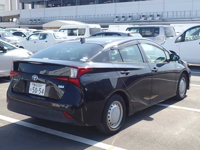 2019 TOYOTA PRIUS