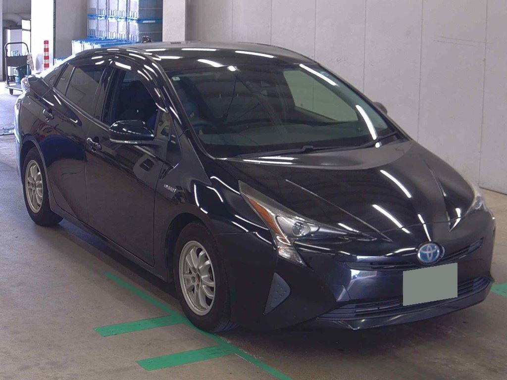 2016 TOYOTA PRIUS