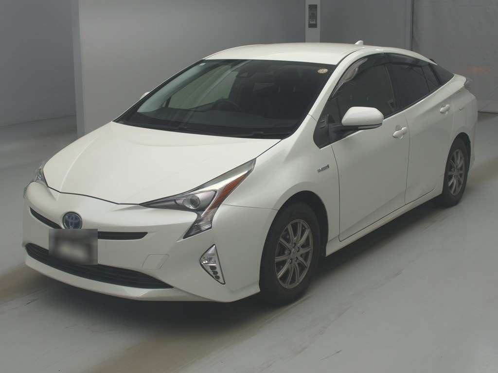 2016 TOYOTA PRIUS