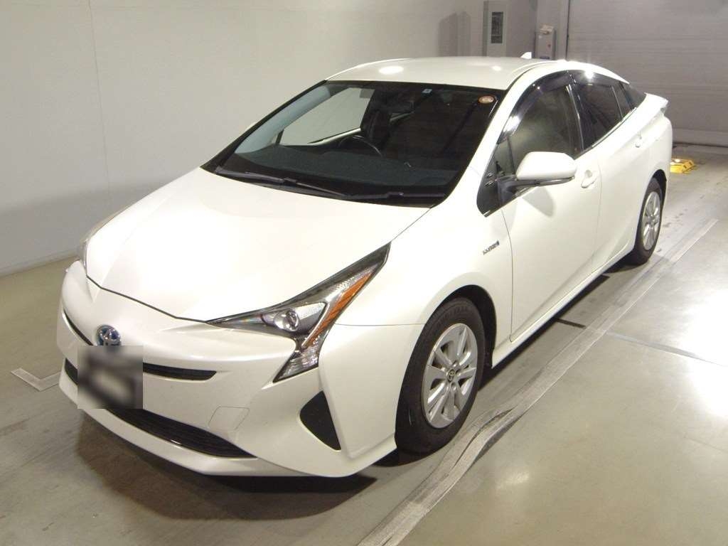 2016 TOYOTA PRIUS