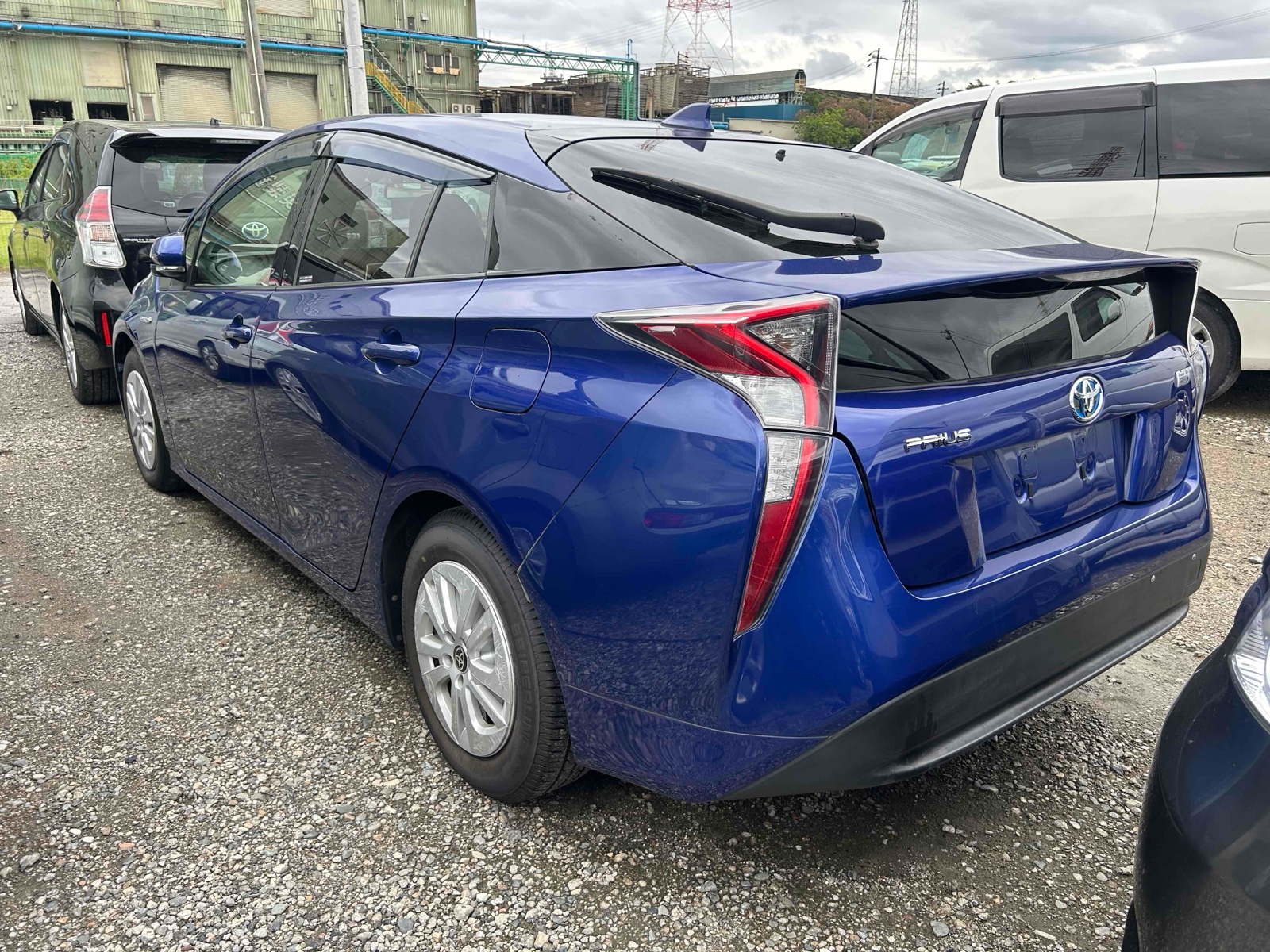 2016 TOYOTA PRIUS