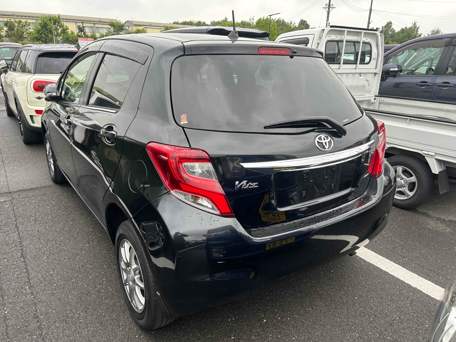 2015 TOYOTA VITZ 3.5 auction-graded Japanese used car for sale export to United Kingdom 