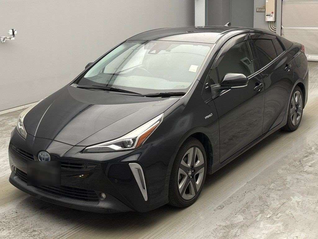 2019 TOYOTA PRIUS 4 auction-graded Japanese used car for sale export to United Kingdom 