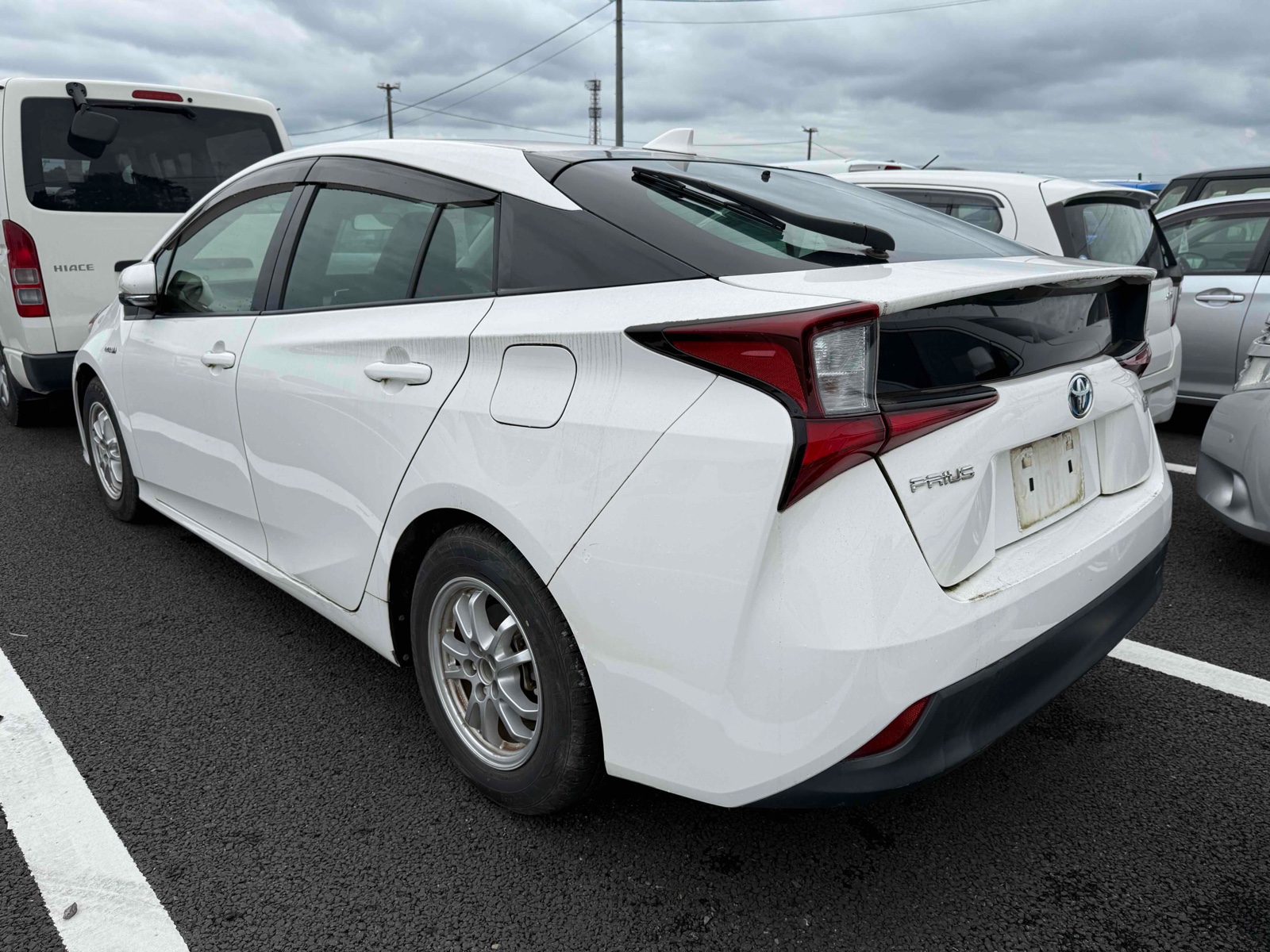 2019 TOYOTA PRIUS 3.5 auction-graded Japanese used car for sale export to United Kingdom 