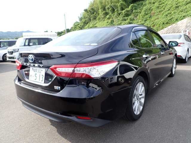 2019 TOYOTA CAMRY 4 auction-graded Japanese used car for sale export to Ireland 