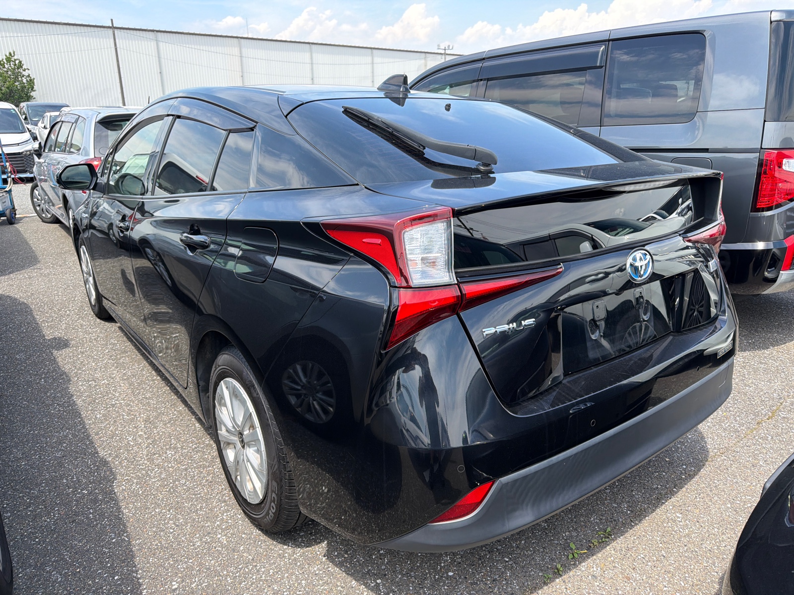 2019 TOYOTA PRIUS