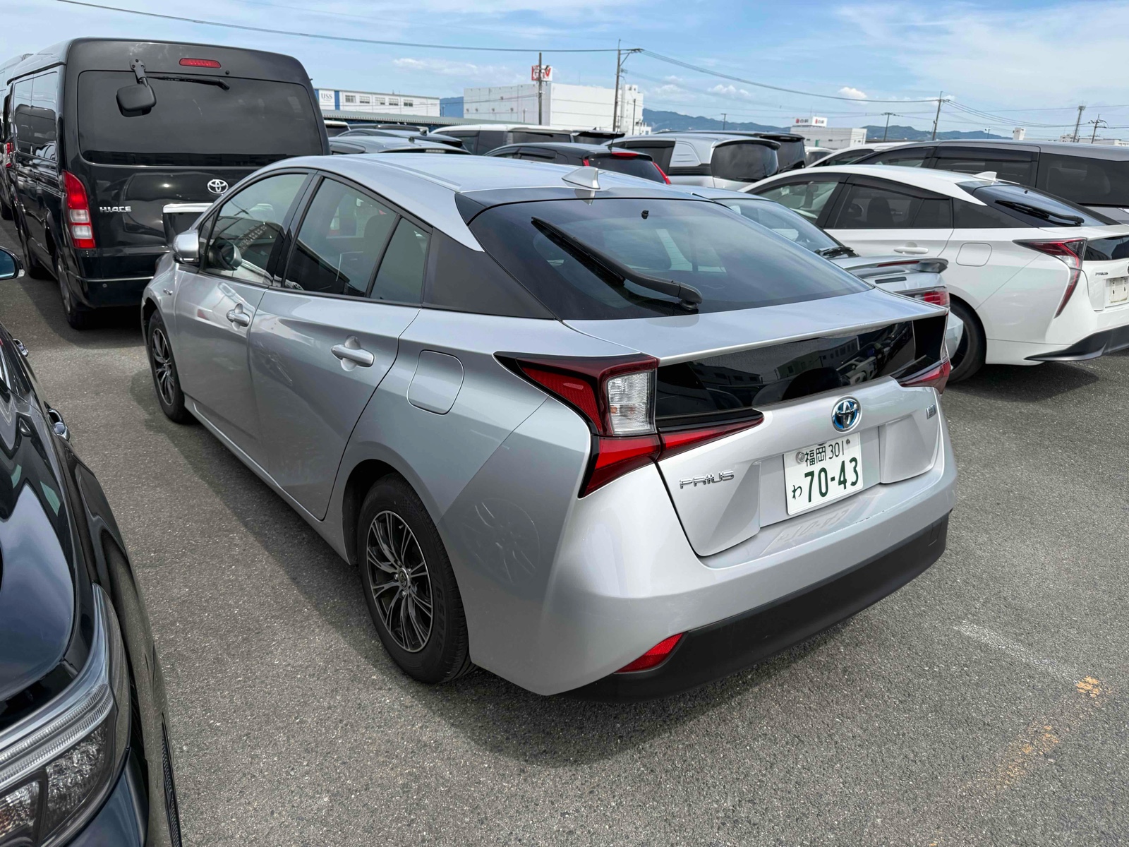 2019 TOYOTA PRIUS