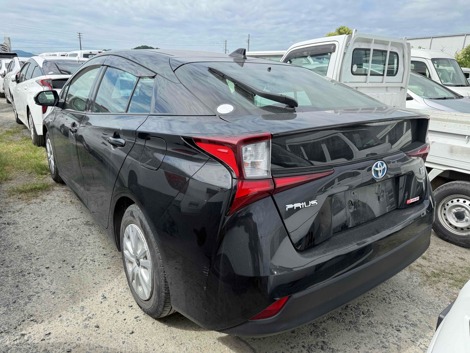 2019 TOYOTA PRIUS
