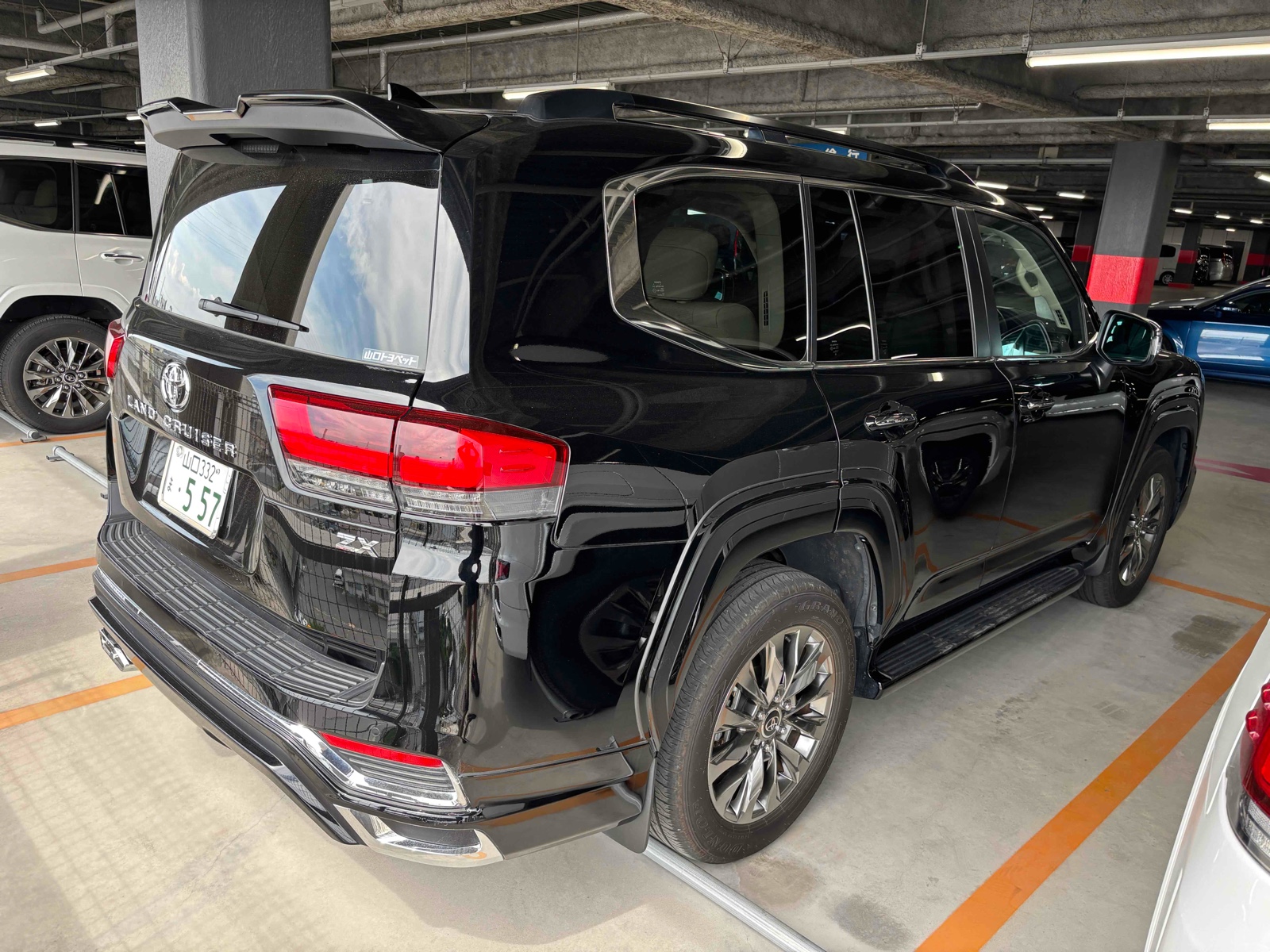 2023 TOYOTA LAND CRUISER 4.5 auction-graded Japanese used car for sale export to United Kingdom 