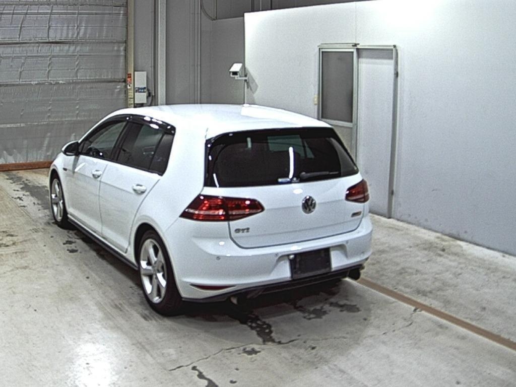 2014 VOLKSWAGEN GOLF