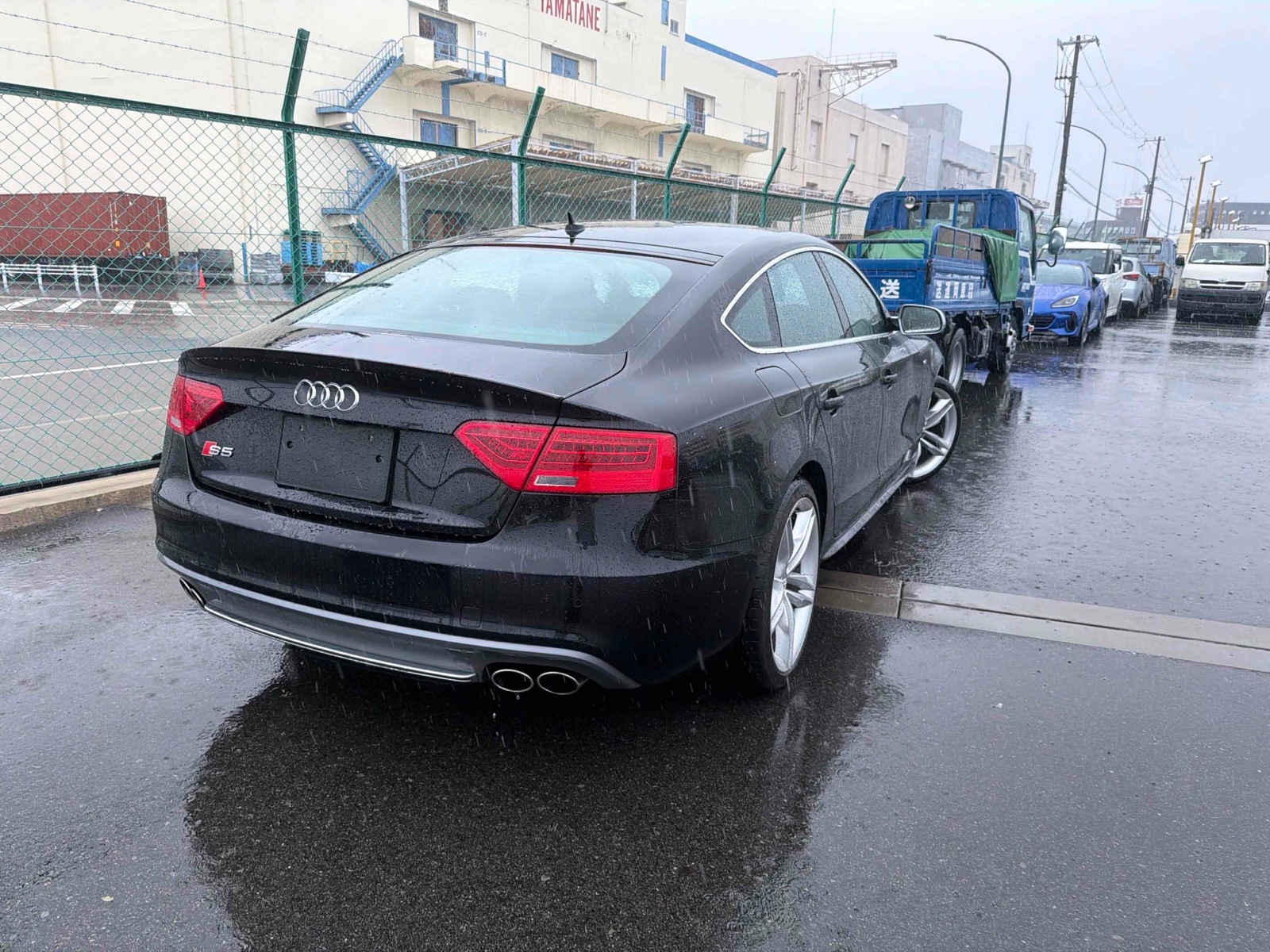 2013 AUDI S5 SPORTBACK 4 auction-graded Japanese used car for sale export to United Kingdom 
