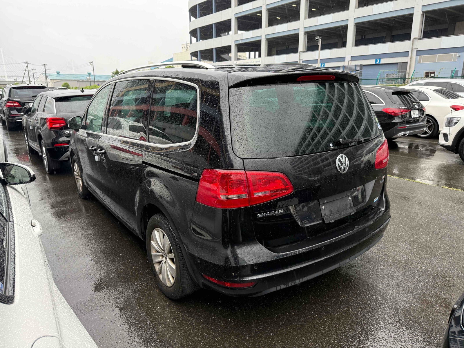 2013 VOLKSWAGEN SHARAN 4 auction-graded Japanese used car for sale export to United Kingdom 