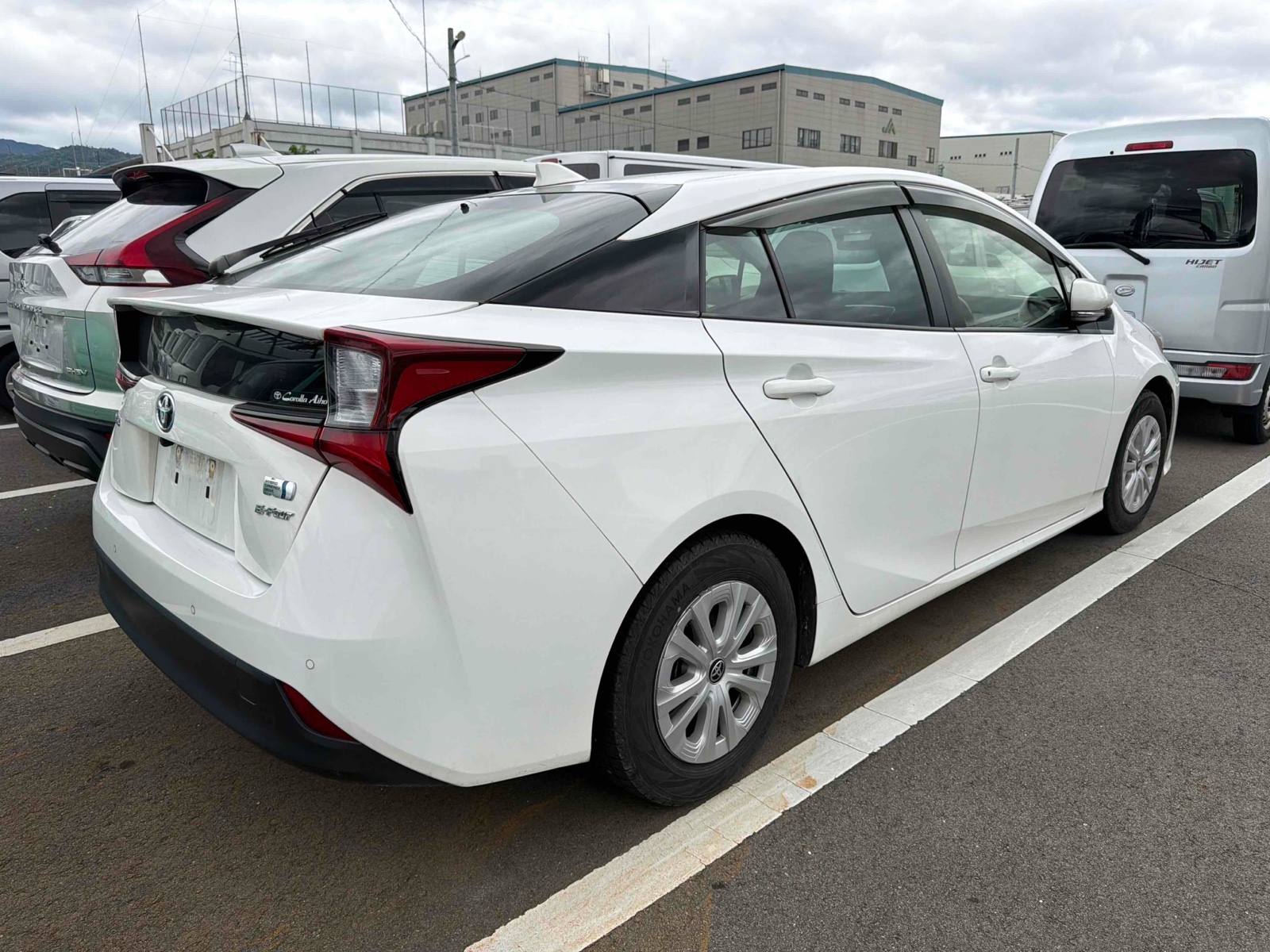 2021 TOYOTA PRIUS 4 auction-graded Japanese used car for sale export to United Kingdom 