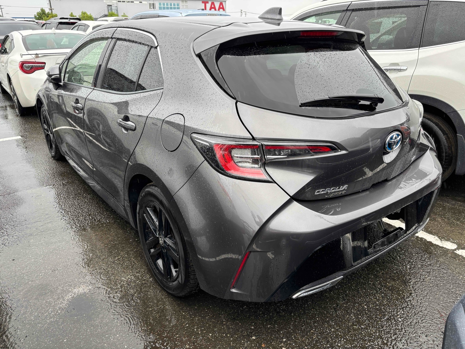 2021 TOYOTA COROLLA SPORT 3.5 auction-graded Japanese used car for sale export to United Kingdom 
