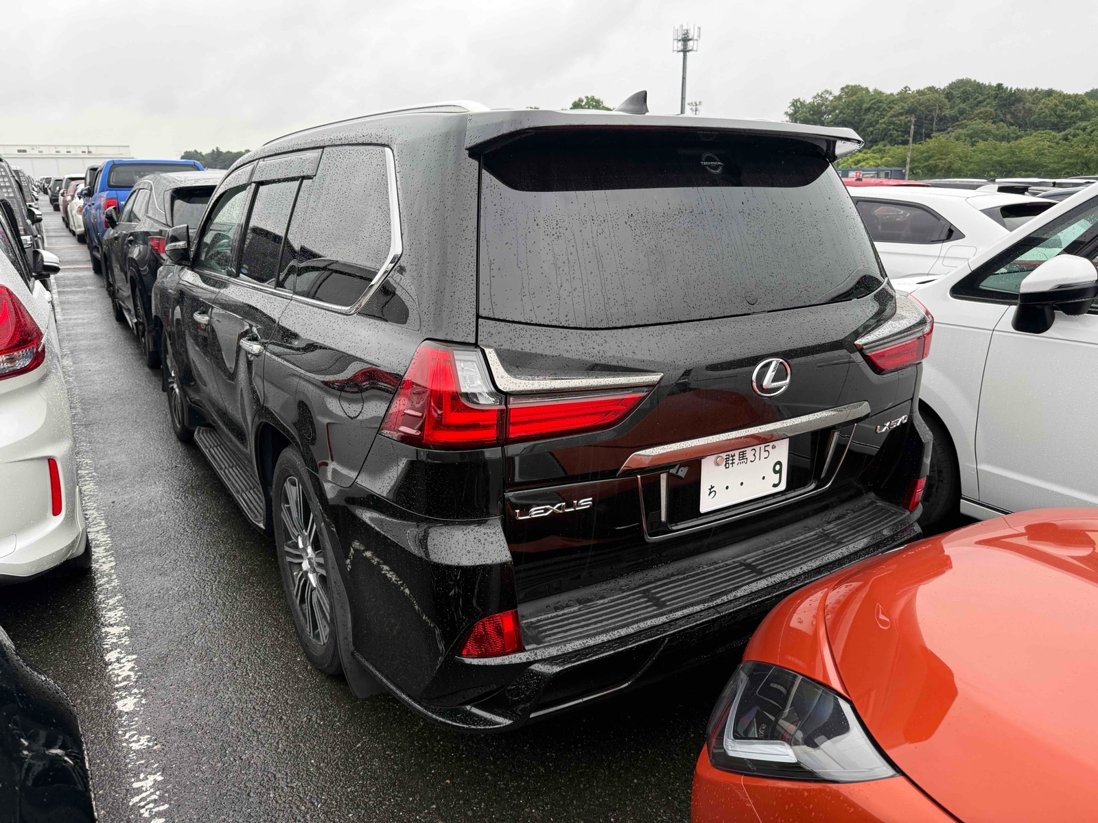 2017 LEXUS LX 4.5 auction-graded Japanese used car for sale export to United Kingdom 