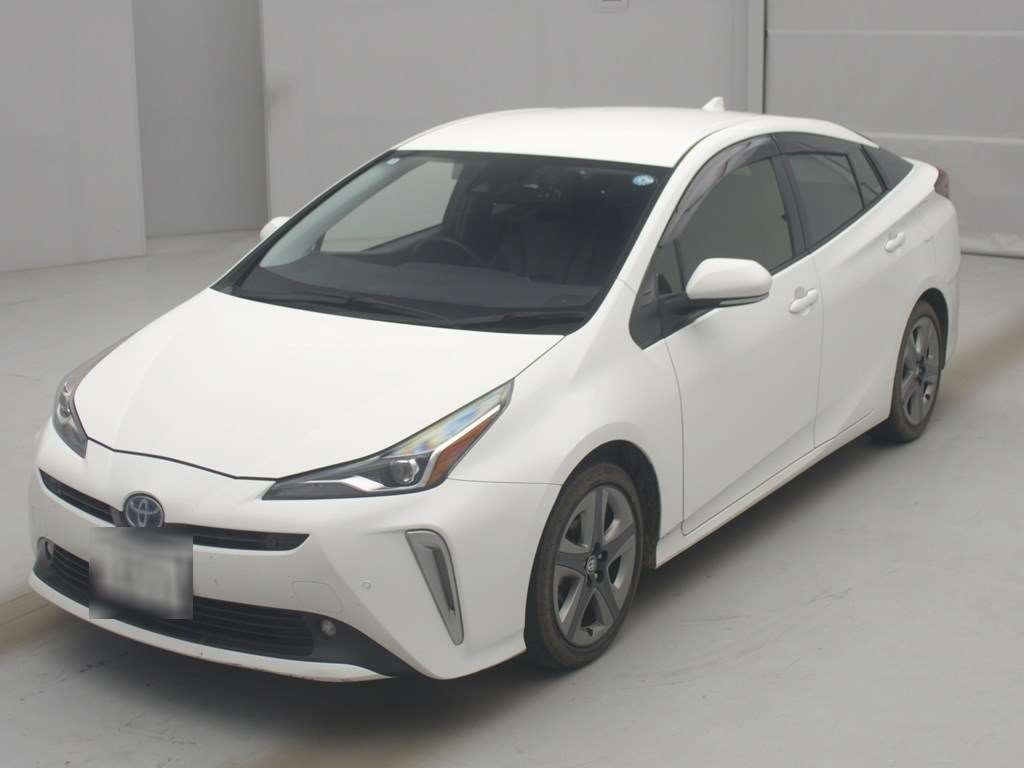 2022 TOYOTA PRIUS 3.5 auction-graded Japanese used car for sale export to United Kingdom 