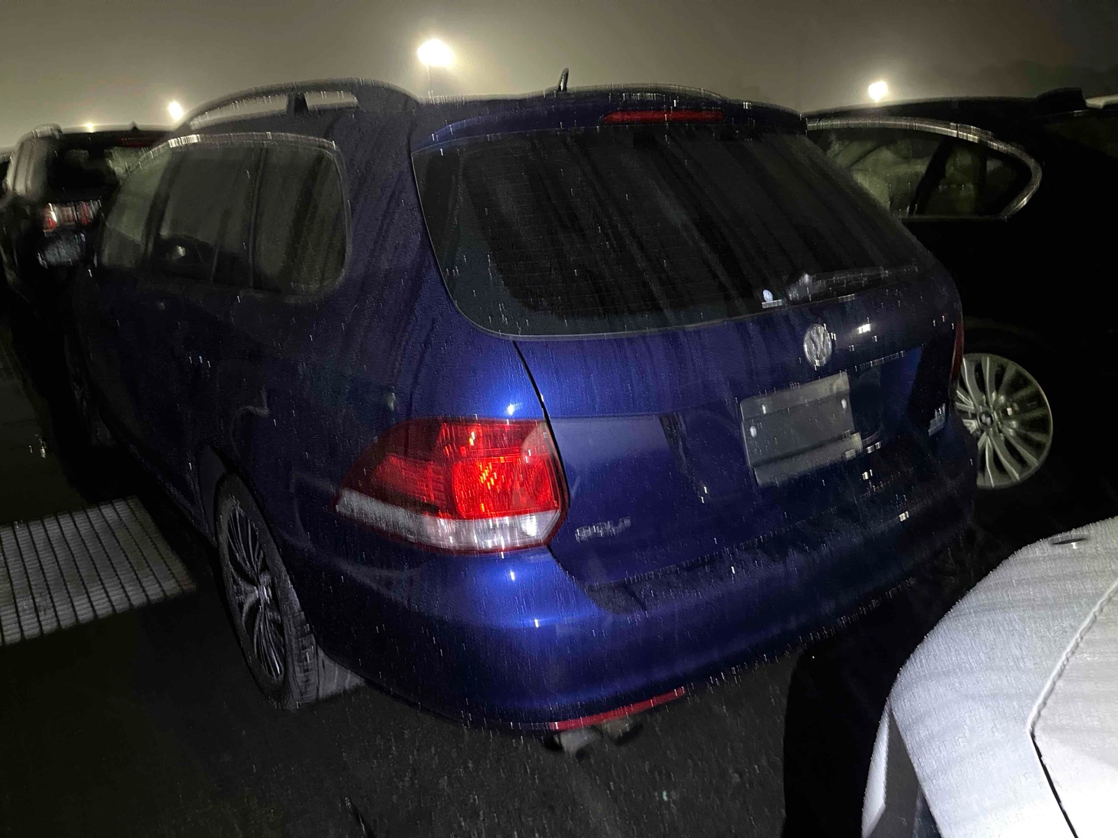 2011 VOLKSWAGEN GOLF VARIANT