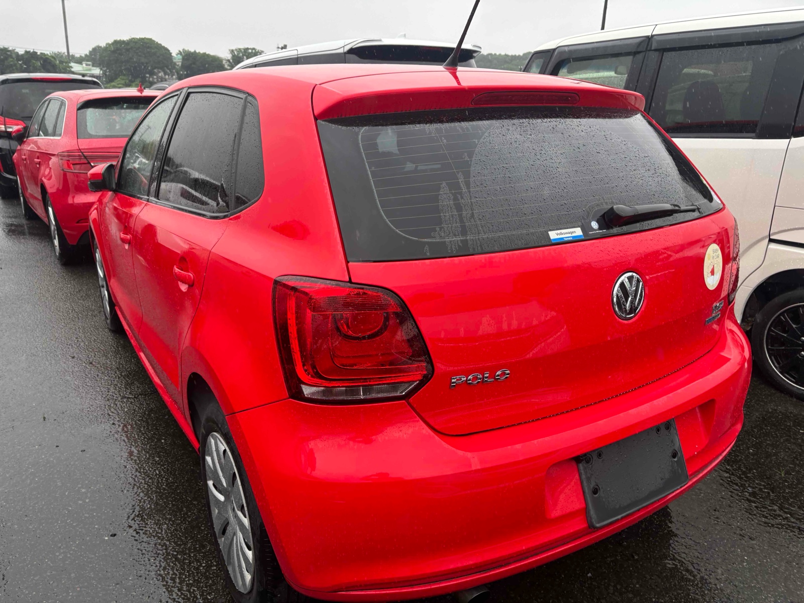 2013 VOLKSWAGEN POLO