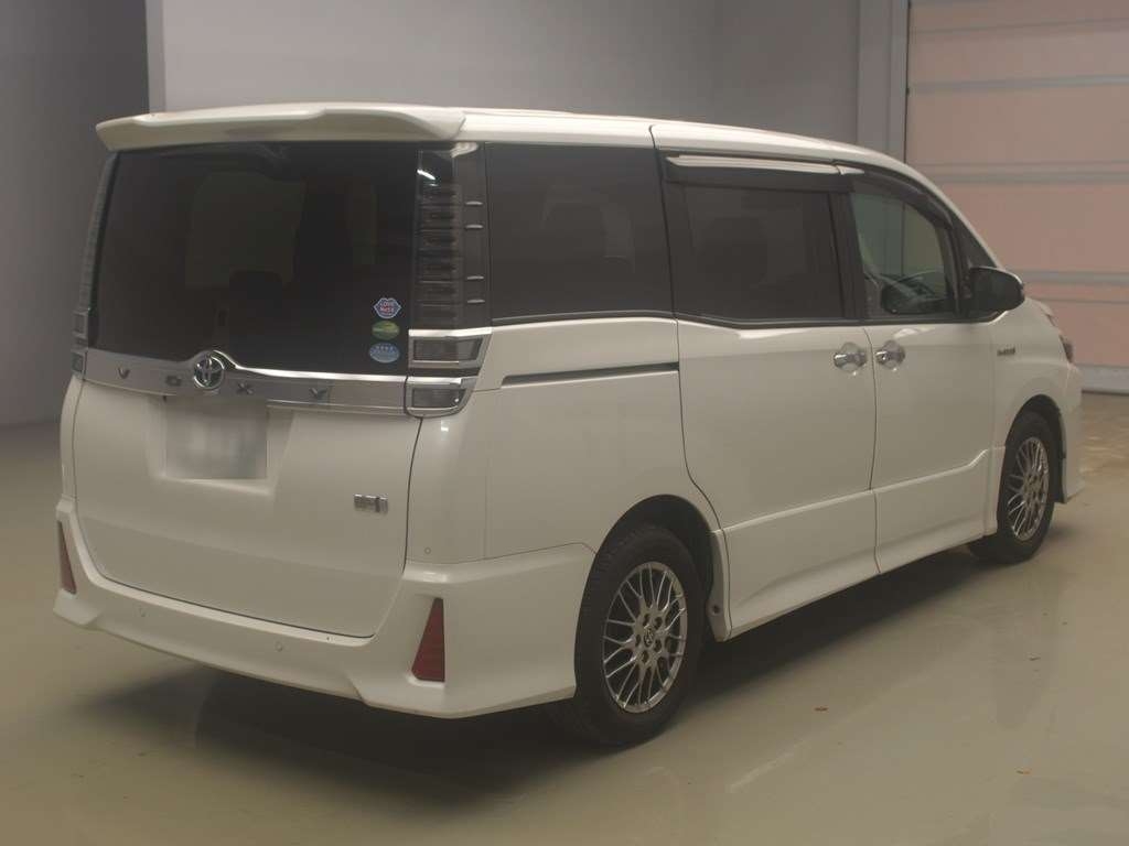 2019 TOYOTA VOXY