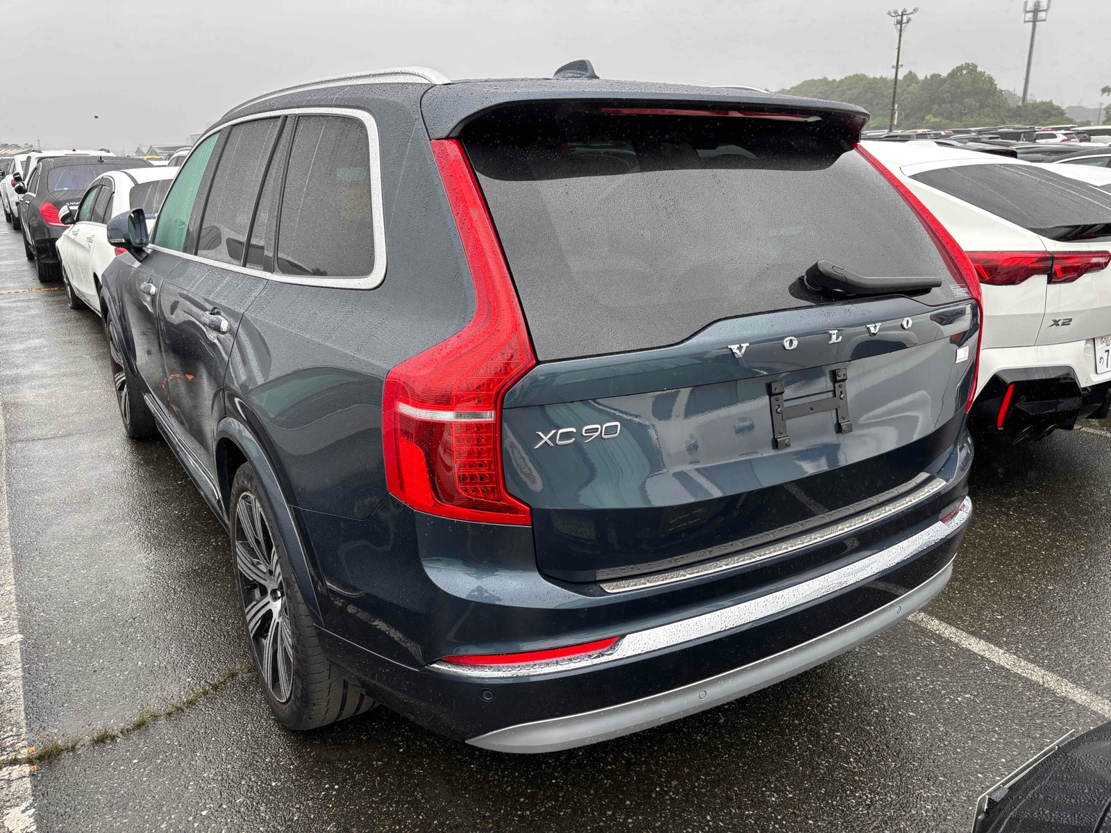 2022 VOLVO XC90