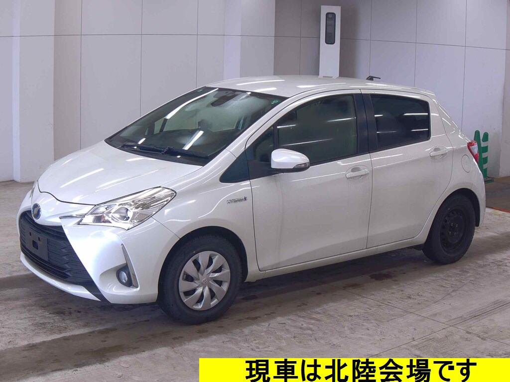 2017 TOYOTA VITZ