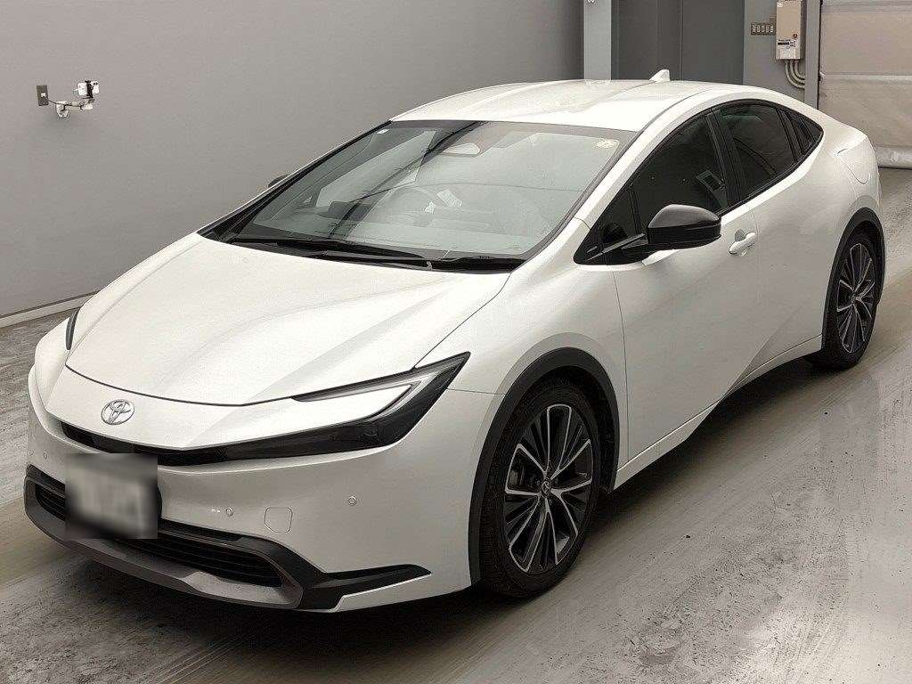 2023 TOYOTA PRIUS 4 auction-graded Japanese used car for sale export to United Kingdom 
