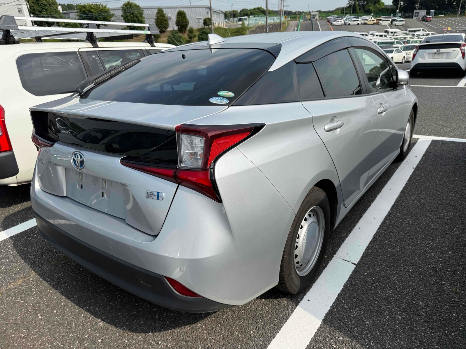 2021 TOYOTA PRIUS R auction-graded Japanese used car for sale export to United Kingdom 