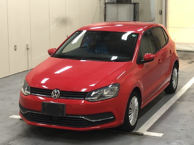 2015 VOLKSWAGEN POLO