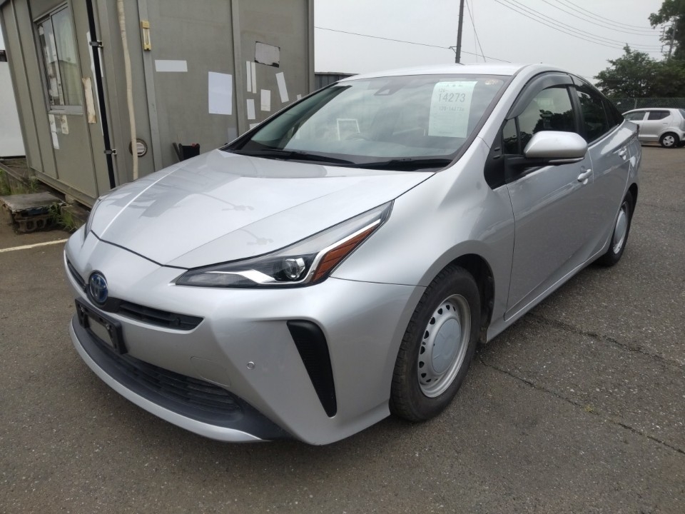 2021 TOYOTA PRIUS 3.5 auction-graded Japanese used car for sale export to United Kingdom 