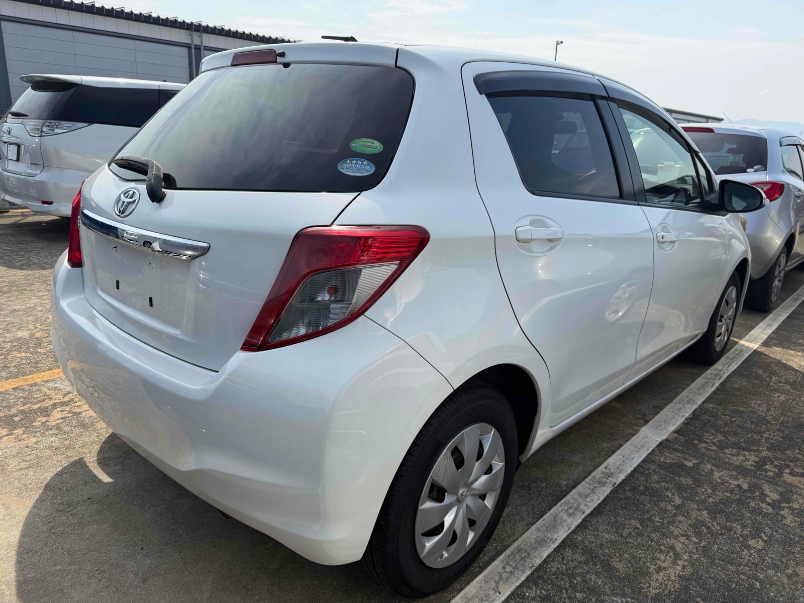 2013 TOYOTA VITZ