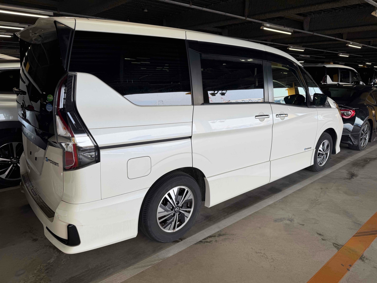 2020 NISSAN SERENA R auction-graded Japanese used car for sale export to United Kingdom 