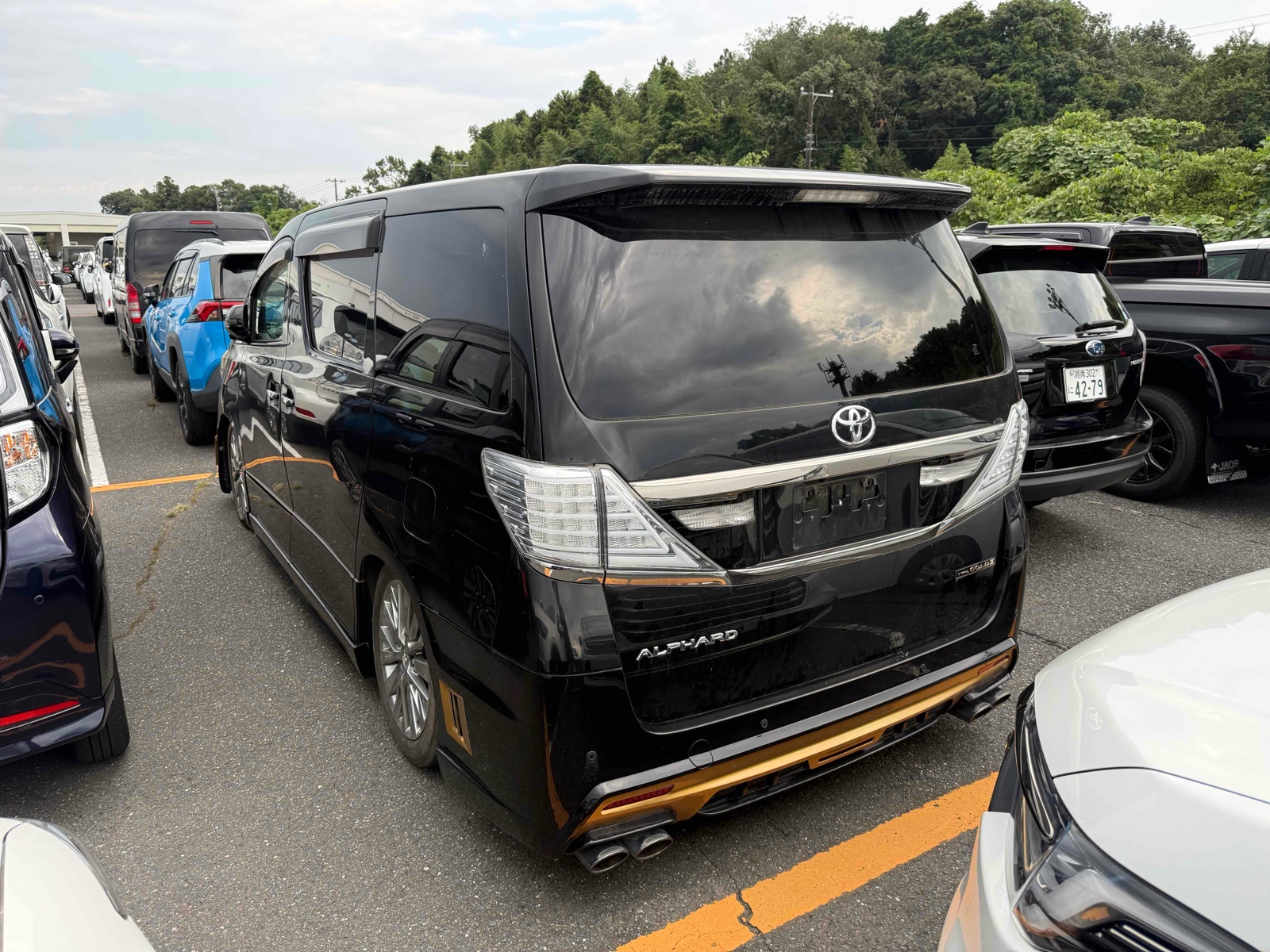 2014 TOYOTA ALPHARD 4 auction-graded Japanese used car for sale export to United Kingdom 