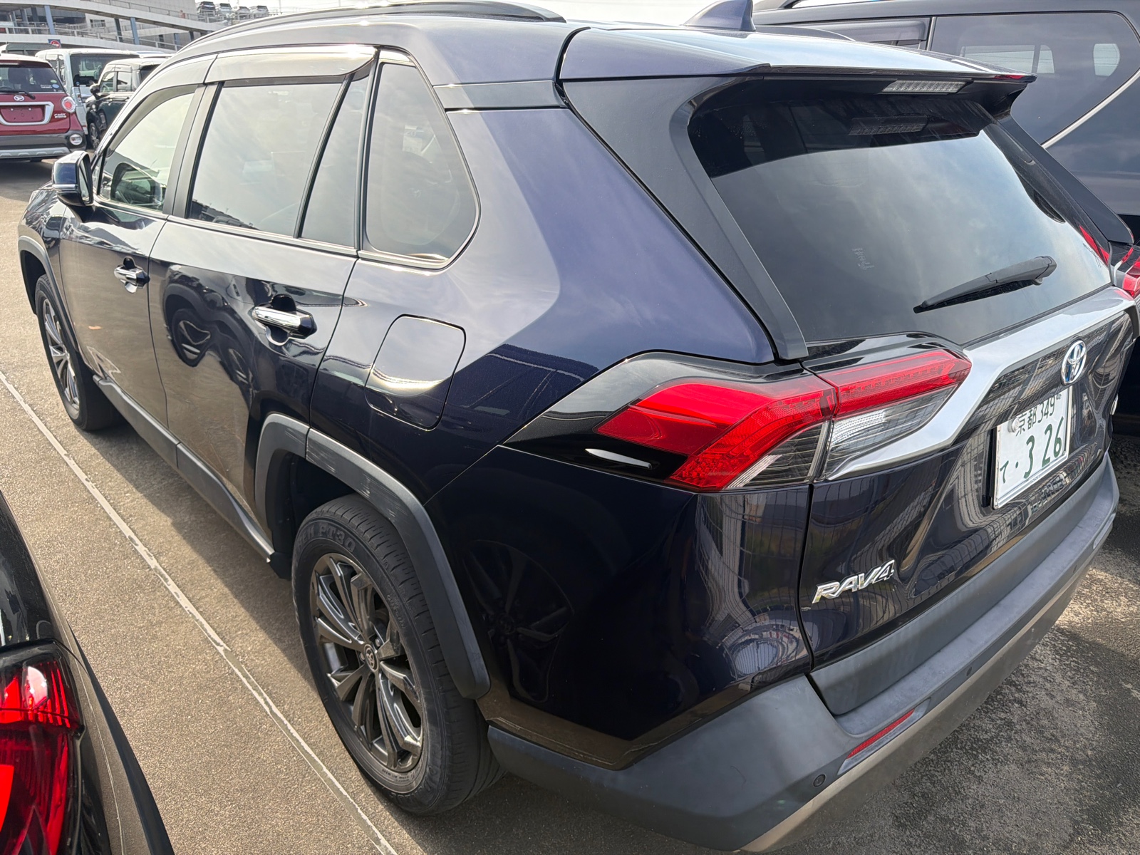 2022 TOYOTA RAV4 4 auction-graded Japanese used car for sale export to Ireland 