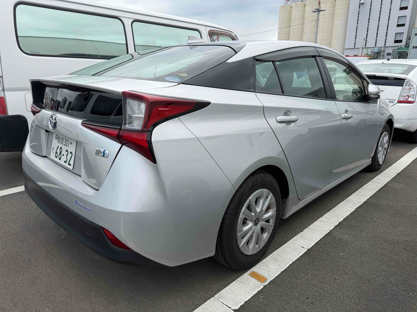 2020 TOYOTA PRIUS 3.5 auction-graded Japanese used car for sale export to United Kingdom 